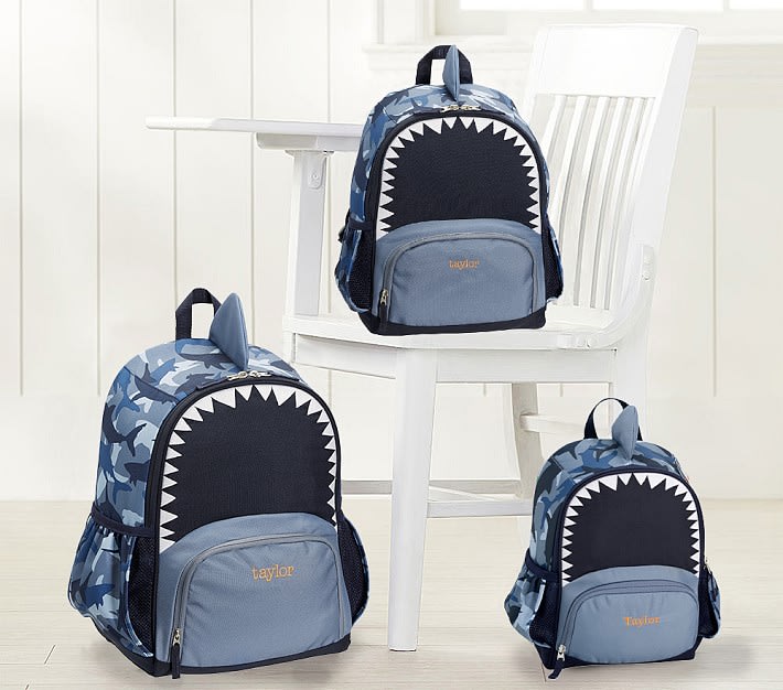 17inch Travel Laptop Backpack for Women/Men,Blue Hammerhead Shark Pattern Durable Lightweight School Student Bag College Backpack Casual Daypack for Boys/Girls 