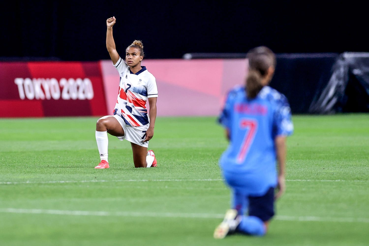 Womens Soccer Team Protests Sexism By Flipping Jerseys