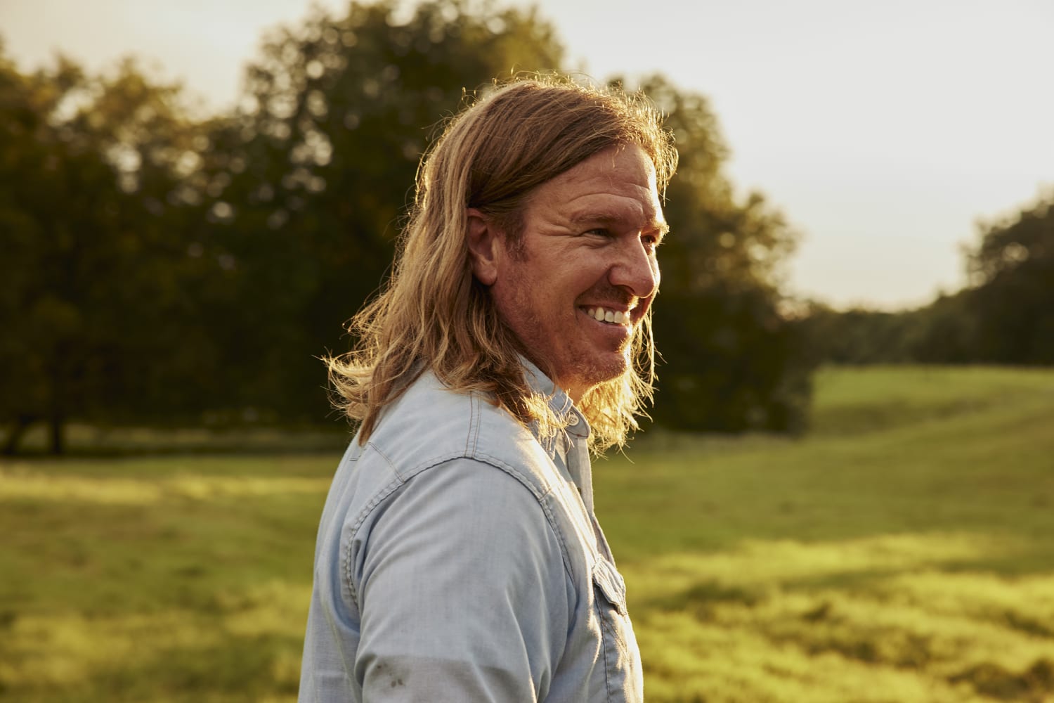 Chip Gaines announces why he s cutting his long hair