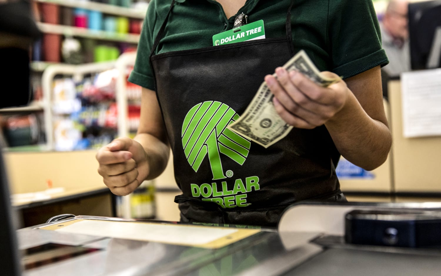 Dollar Tree Raising Prices Above $1 Amid Inflation, $1.50 Possible