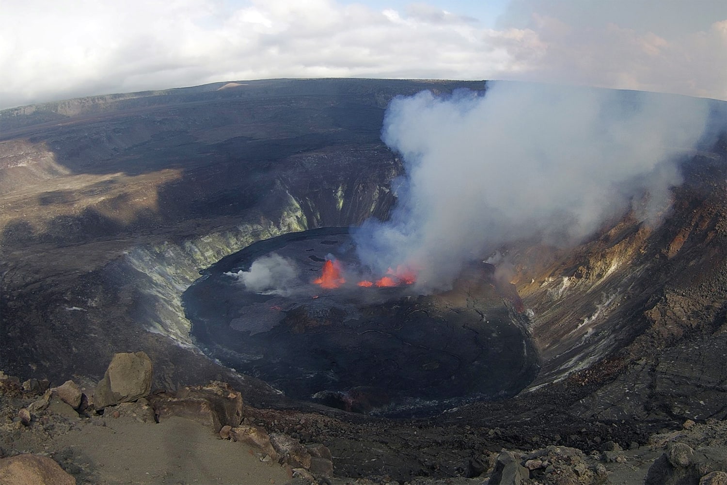 Volcano Lodge Big Island