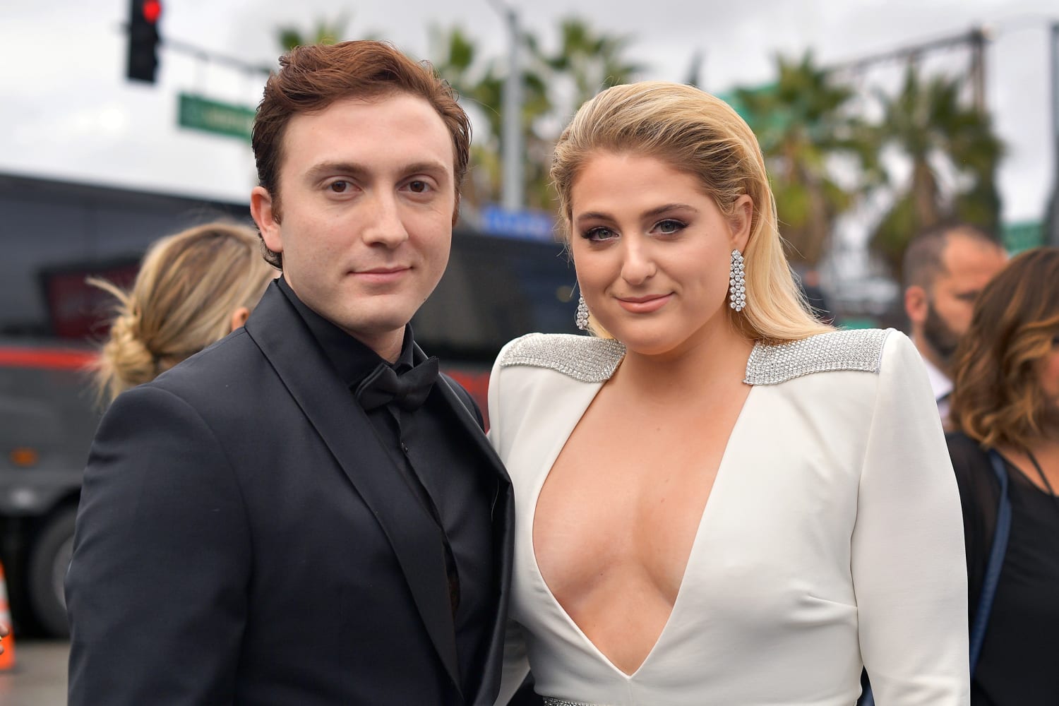 Meghan Trainor & Husband Daryl Sabara Have TWO Toilets In Their