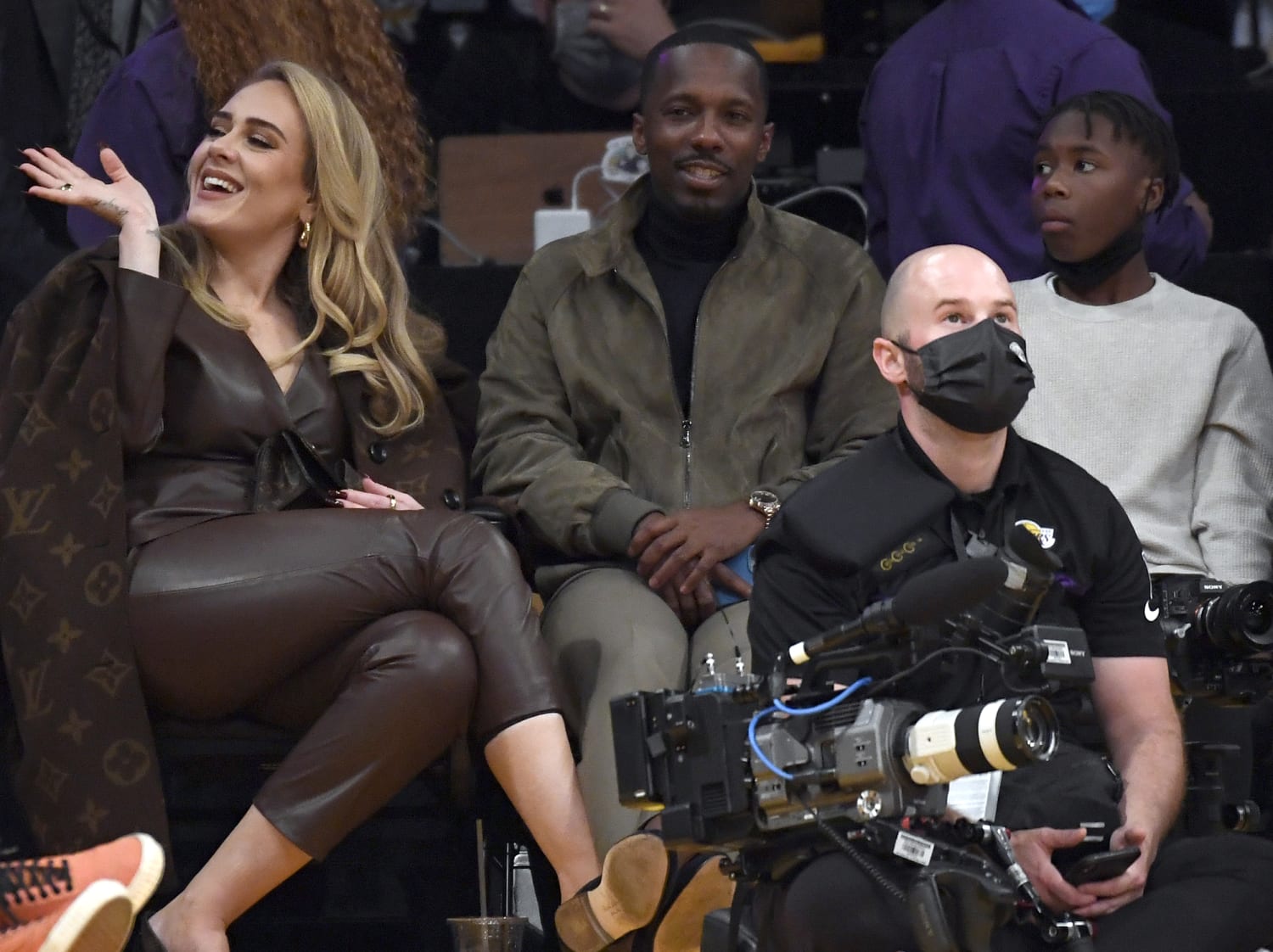 Adele watches LA Lakers courtside alongside boyfriend Rich Paul