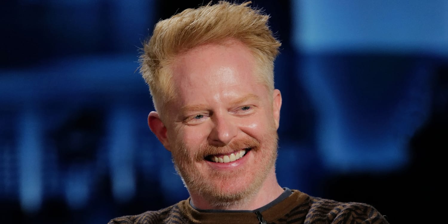 Jesse Tyler Ferguson Responds To Fan S Salty Comment About Selling Sunset Cameo