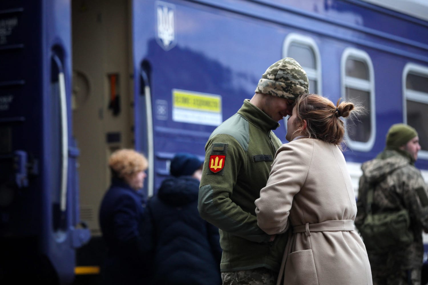 Когда закончится мобилизация. Мобилизация на Украине. Мобилизация в Украине 2022. Раздают повестки.