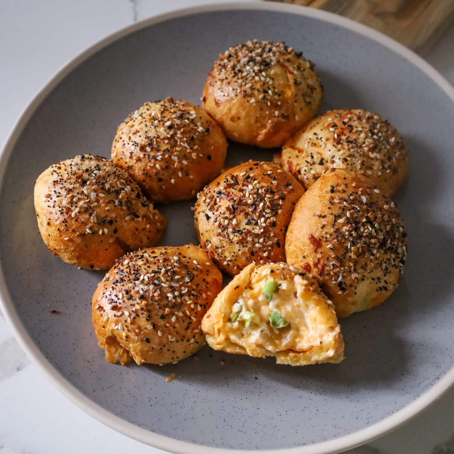 Everything Bagel Dinner Rolls Recipe 