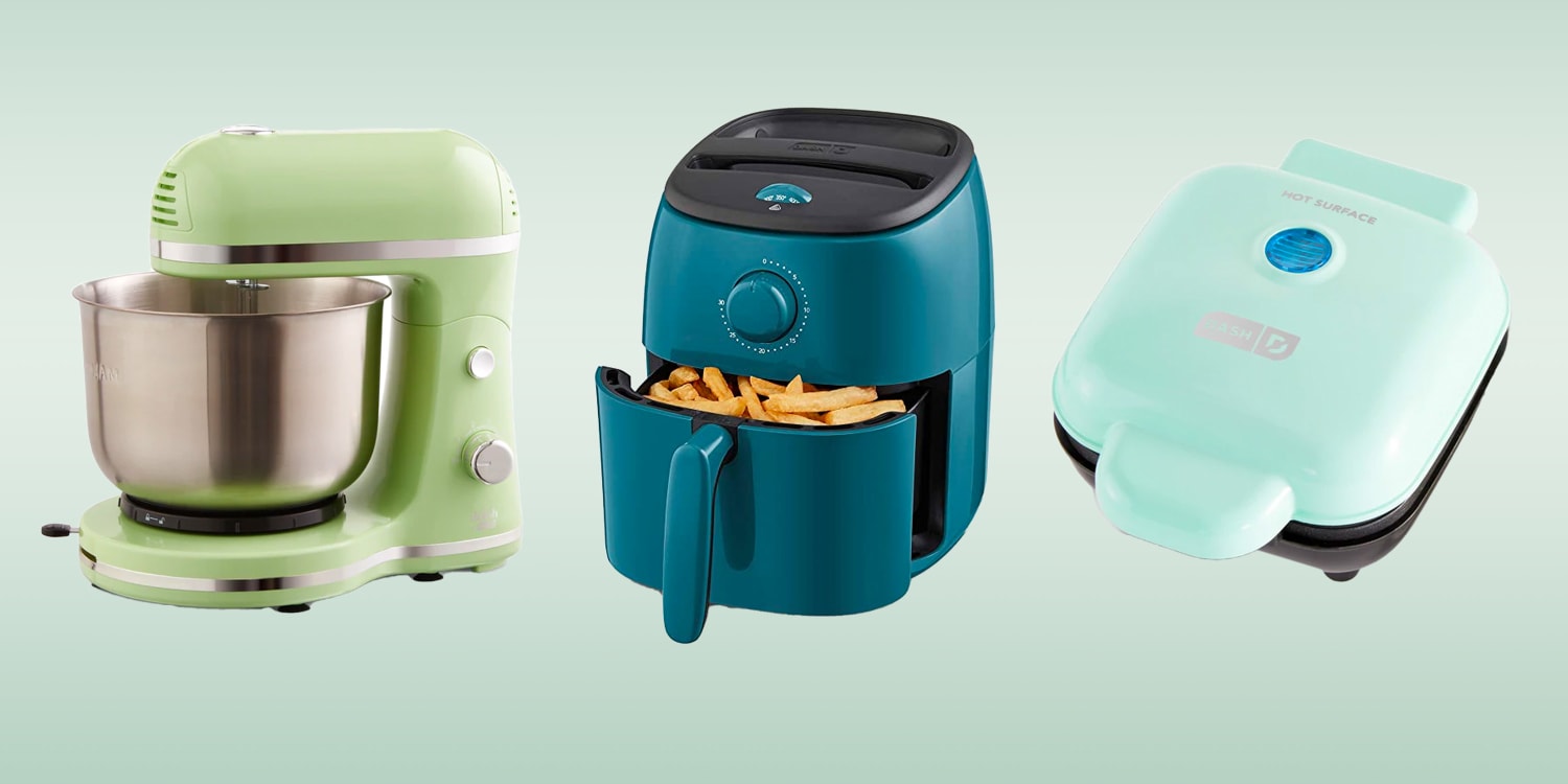 Meet all the Comfee'products you need to upgrade your kitchen. 1. Monster  Chef Air Fryer 2. Retro Style Electric Kettle 3. Table Blender 4.  Microwave, By Comfee Ghana