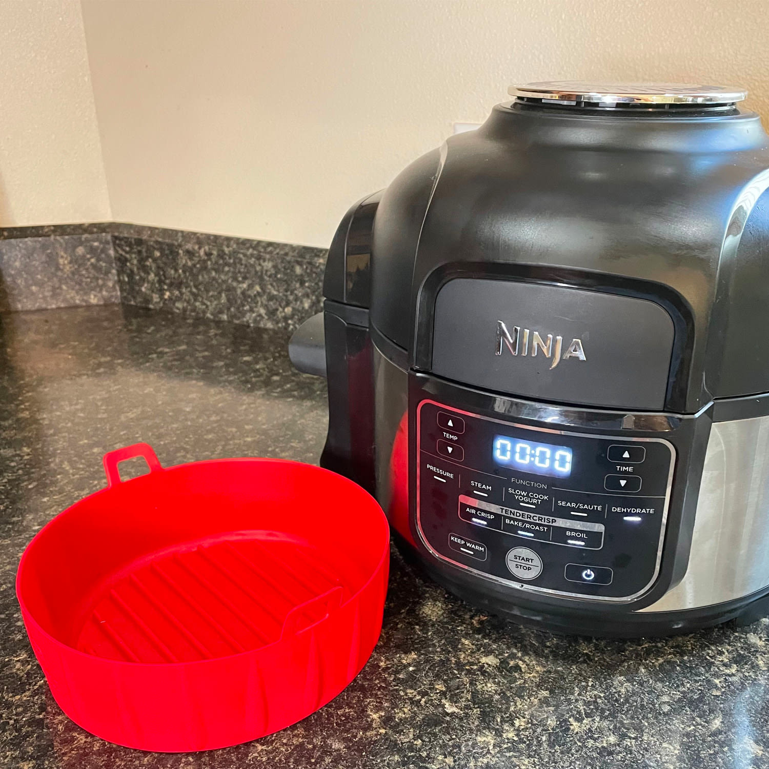 This air fryer pot keeps food crisp and makes cleanup easy