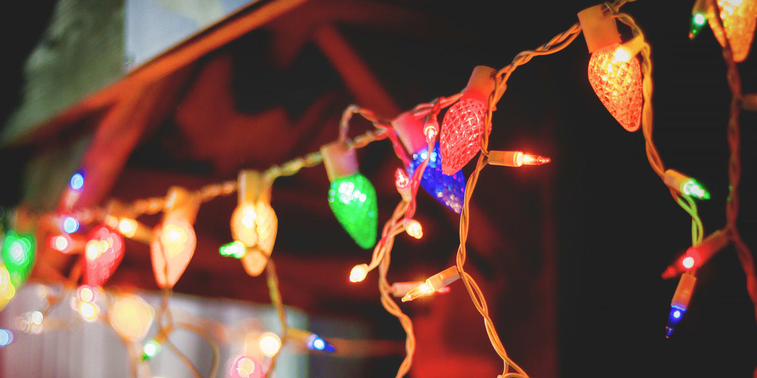 Christmas Decorating Early Makes You Happier, Science Says