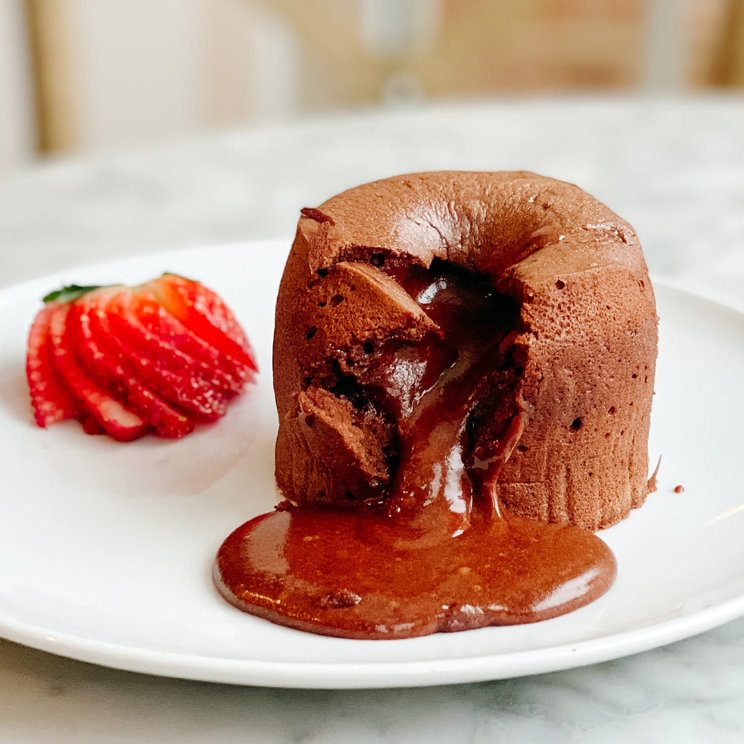 Super Easy Chocolate Molten Cakes (With Video!) - The Flavor Bender