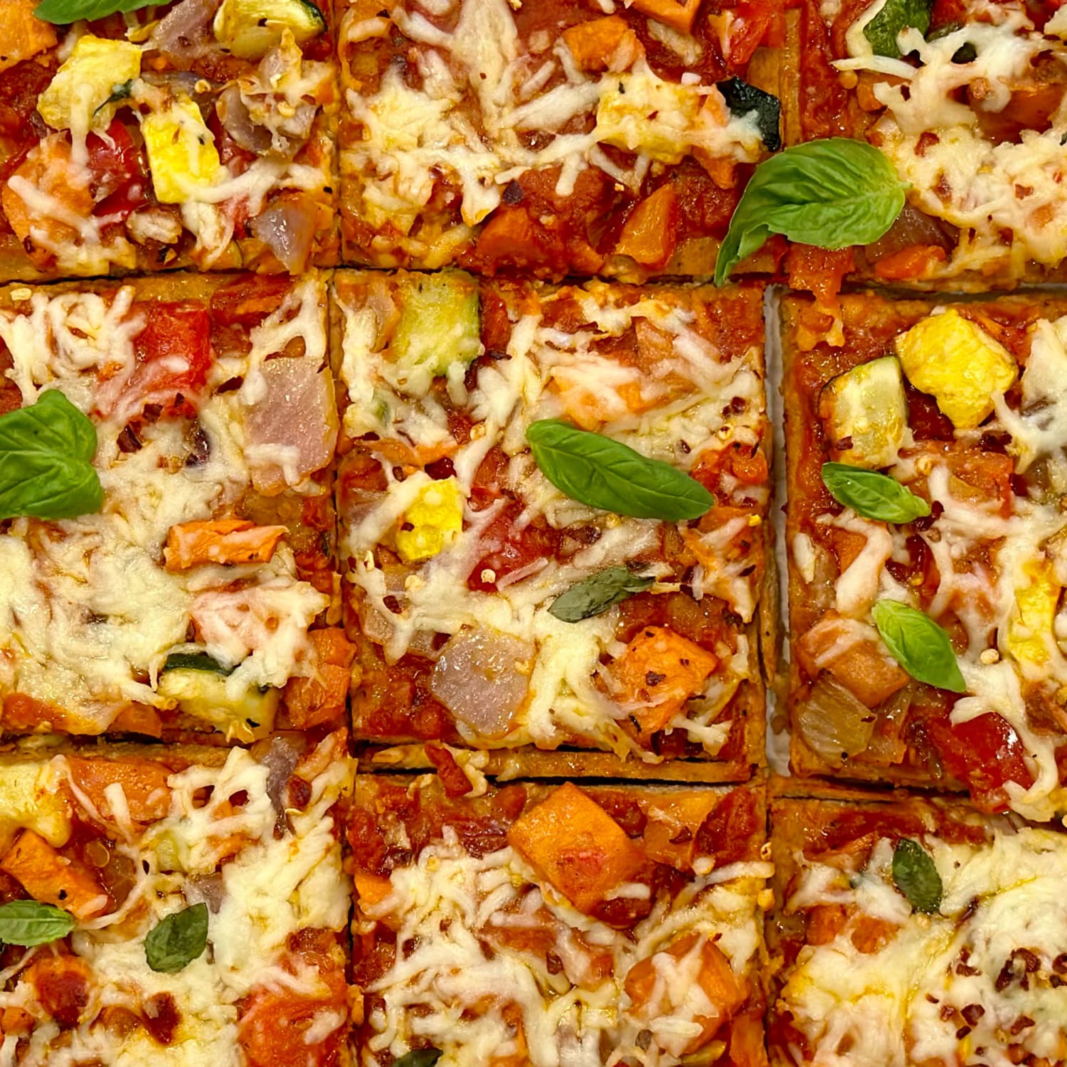 https://media-cldnry.s-nbcnews.com/image/upload/newscms/2023_06/1965798/sheet-pan-pizza-1x1-jp-230209.jpg