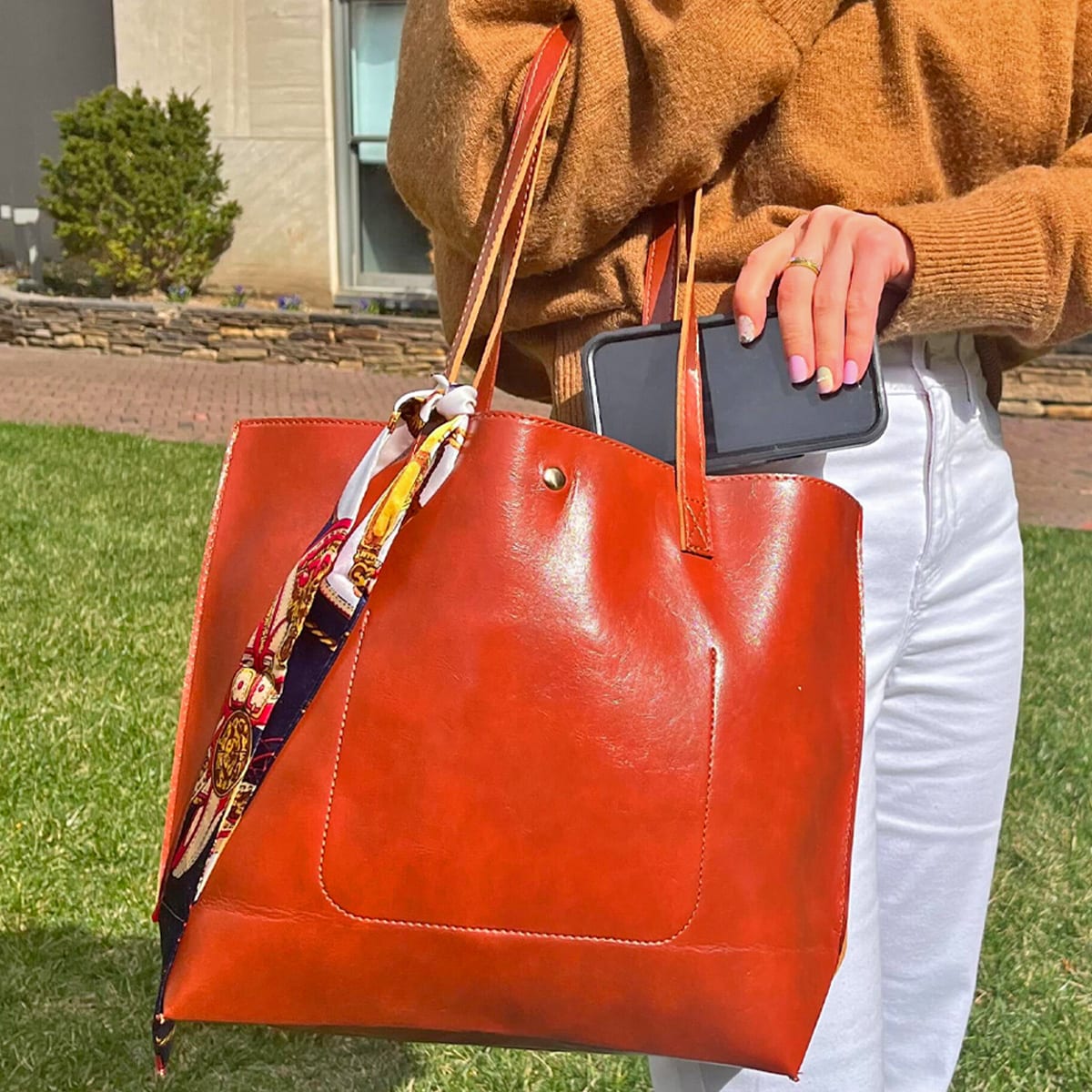 11 best leather tote bags according to experts and editors