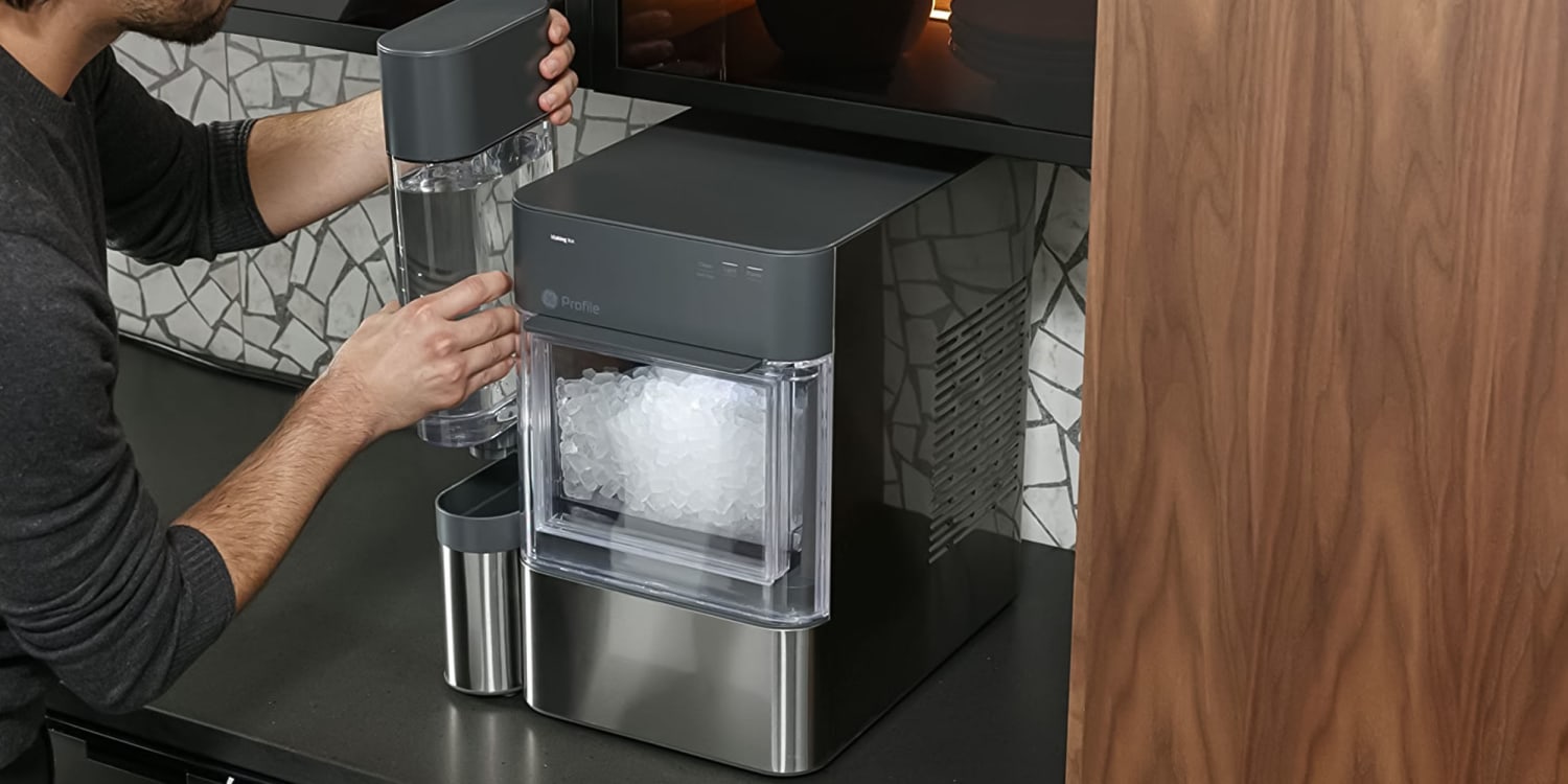9 Reasons to Buy a Countertop Ice Maker