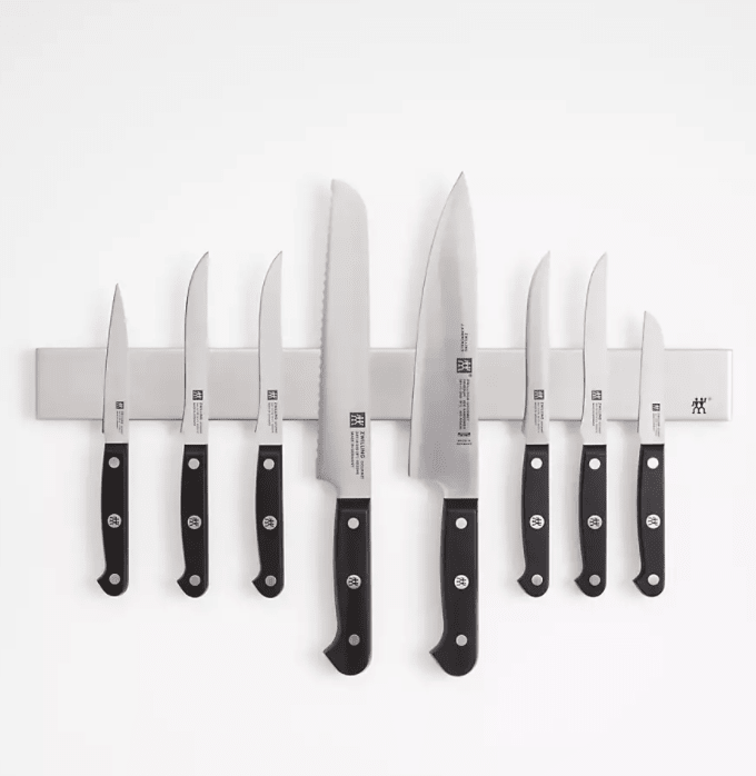 The 8 Best Kitchen Knife Sets You'll Want To Keep On Your Counter