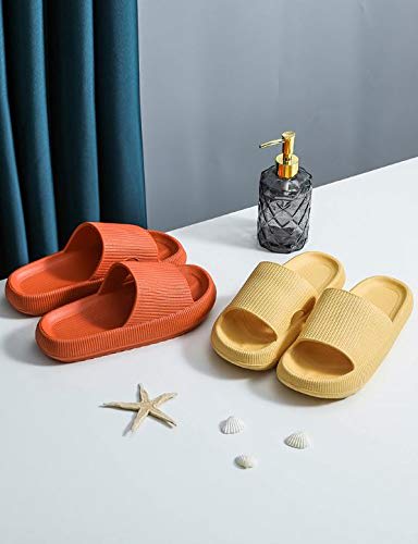 TikTok-loved Bronax Pillow Slides Are 43% Off During  Prime Day –  Footwear News