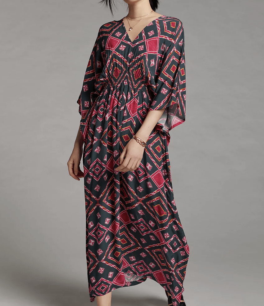 Caftan, moves with the Air and with the Body