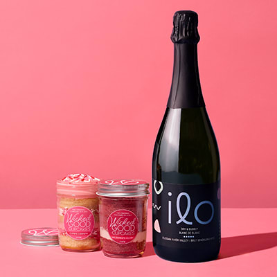 Cupcakes & Tost Non-Alcoholic Rosé Gift Set