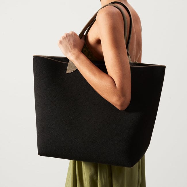 Women's Tote bag / Shoulder bag - reversible, dual color for Sale in  Carlsbad, CA - OfferUp