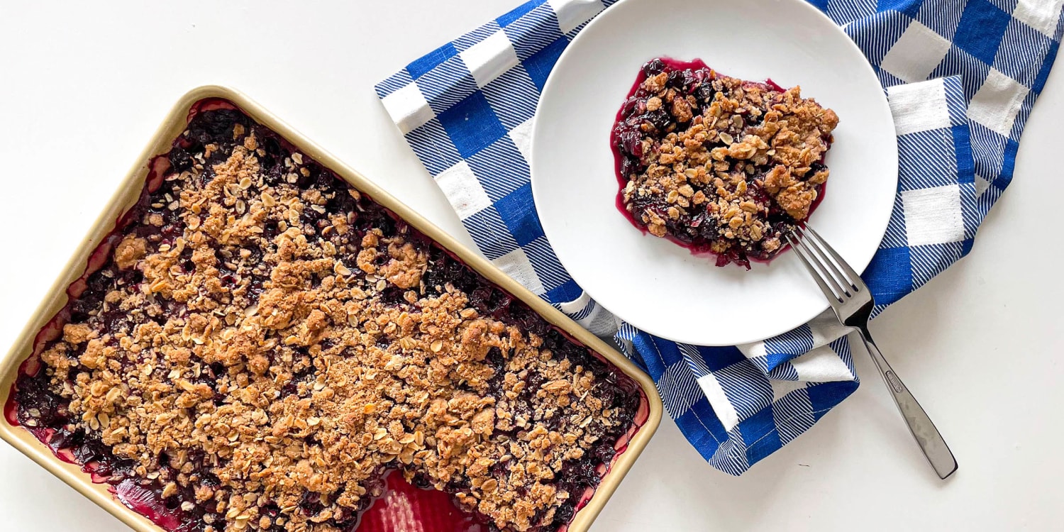 This sheet-pan blueberry crisp delivers the most streusel topping