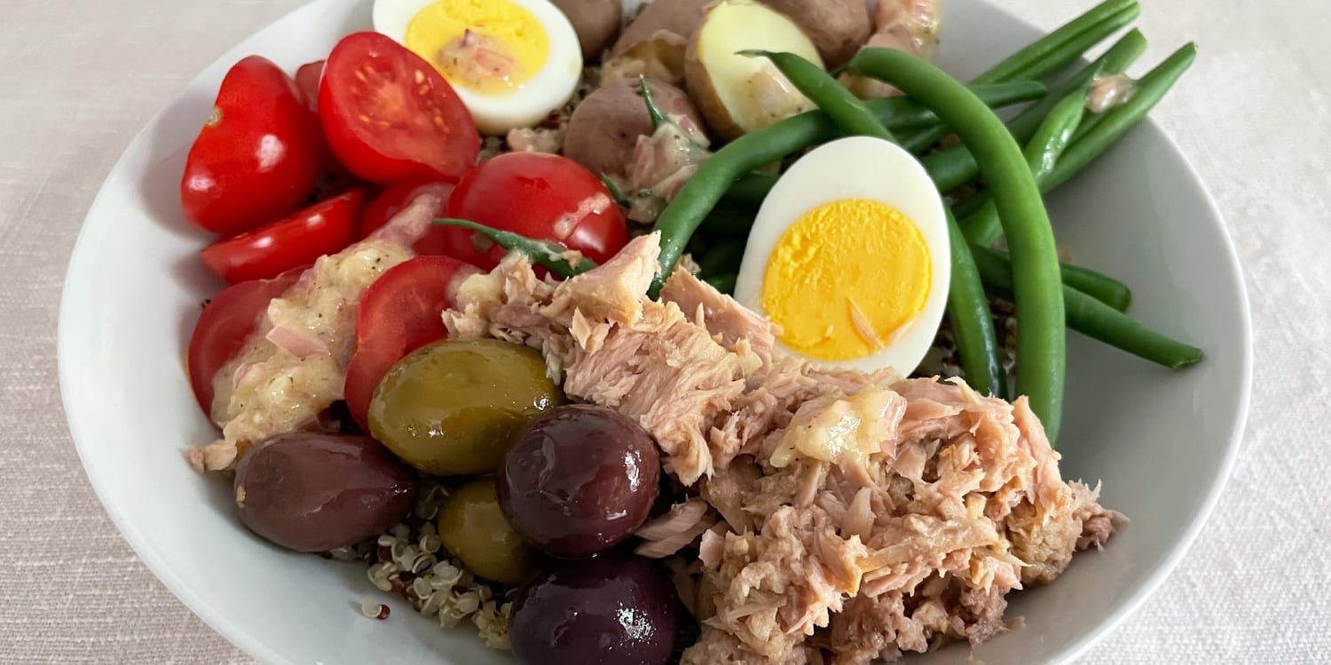 Niçoise salad grain bowls are a healthy, protein-packed entrée