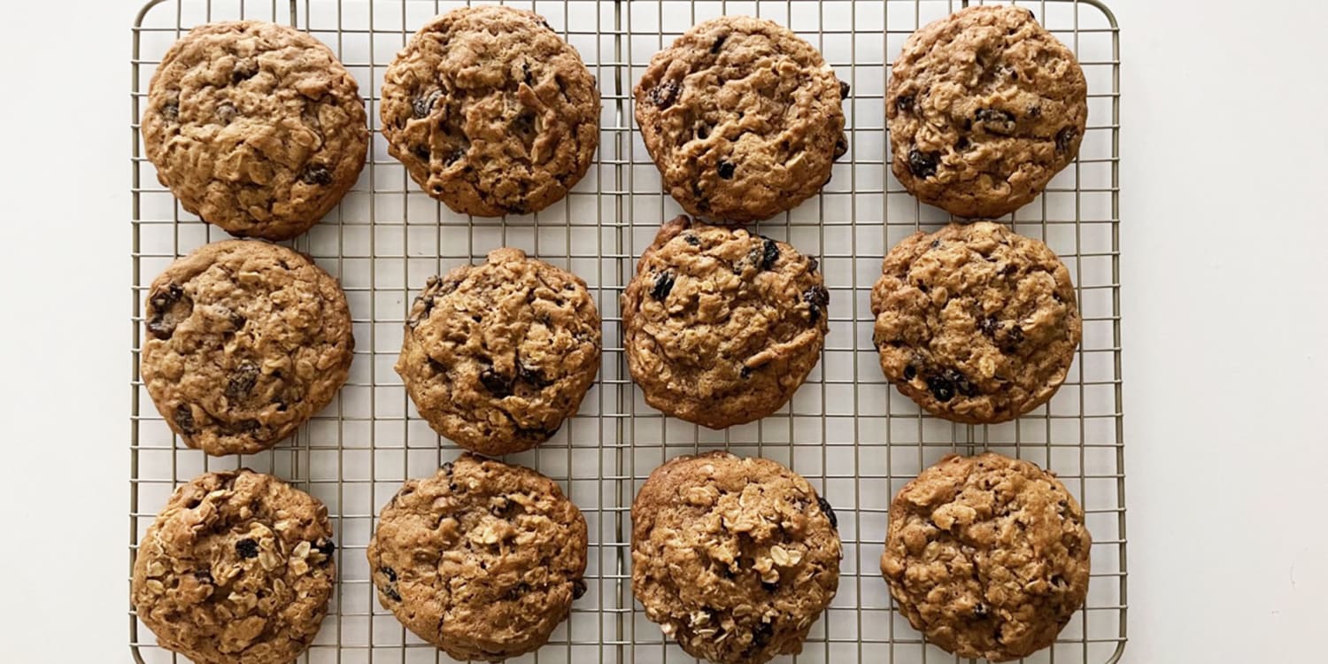 This is the best oatmeal raisin cookie you'll ever try (seriously)