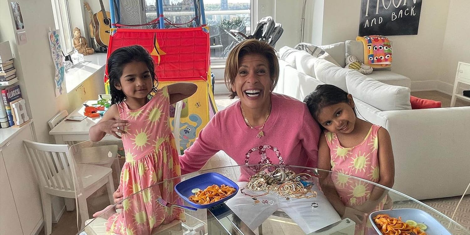 Hoda reveals 'secret signal' she's giving daughters during the parade