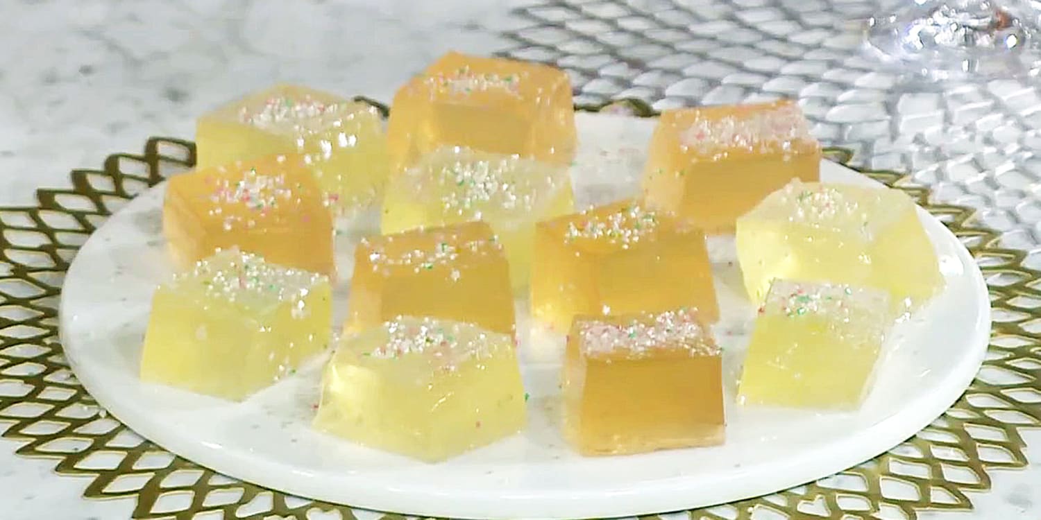 Capture the sparkling fun of champagne in gelatin cubes for New Year's Eve