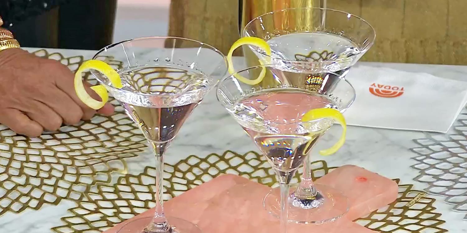 How to make a refreshing Vesper cocktail
