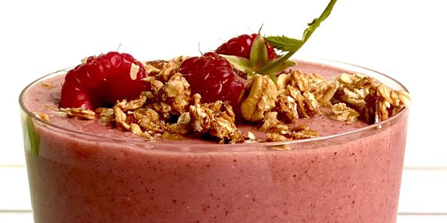 This berry smoothie has a crunch factor from granola and almonds