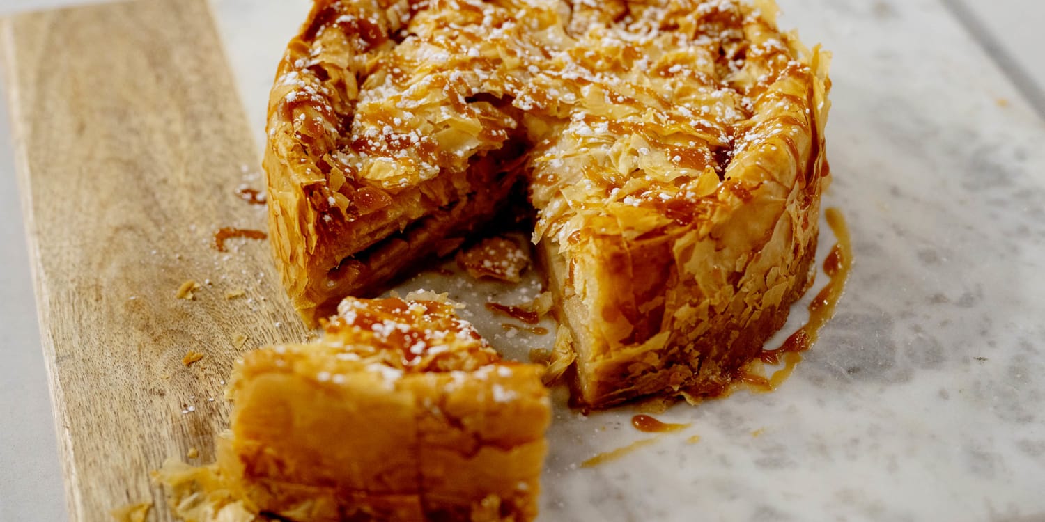 This easy and elegant apple tart uses store-bought filo — no pie dough necessary