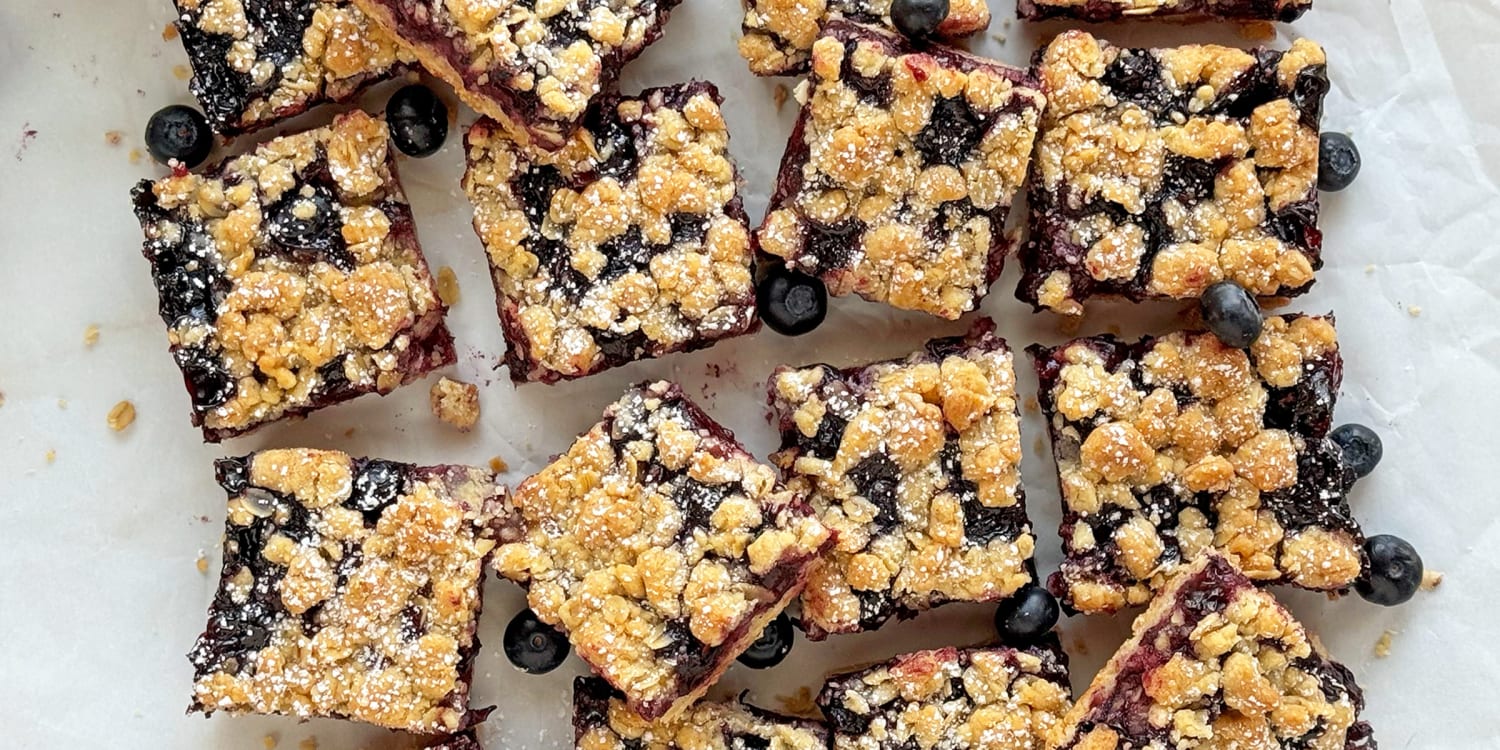 Take a bite out of these blueberry pie bars
