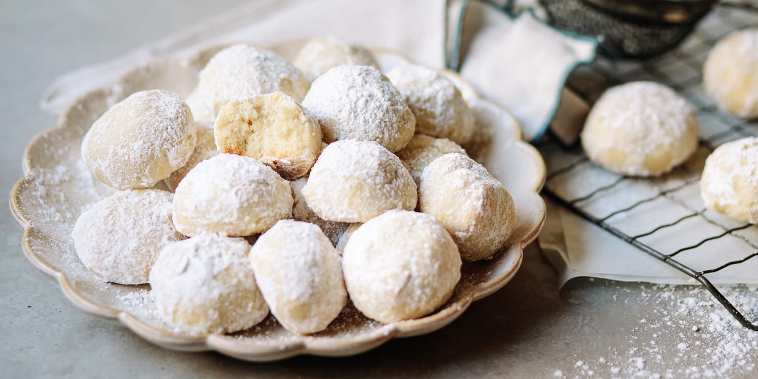 Alejandra Ramos makes classic almond shortbread cookies