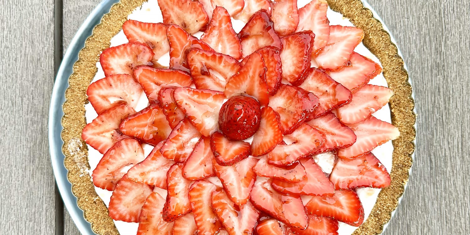 This sensational strawberry dessert requires no baking