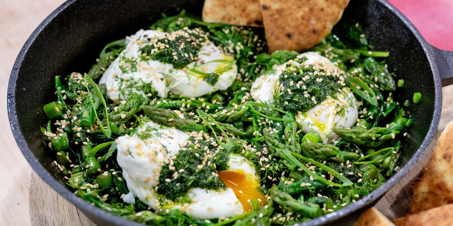 Give shakshuka a light and bright, green makeover for spring