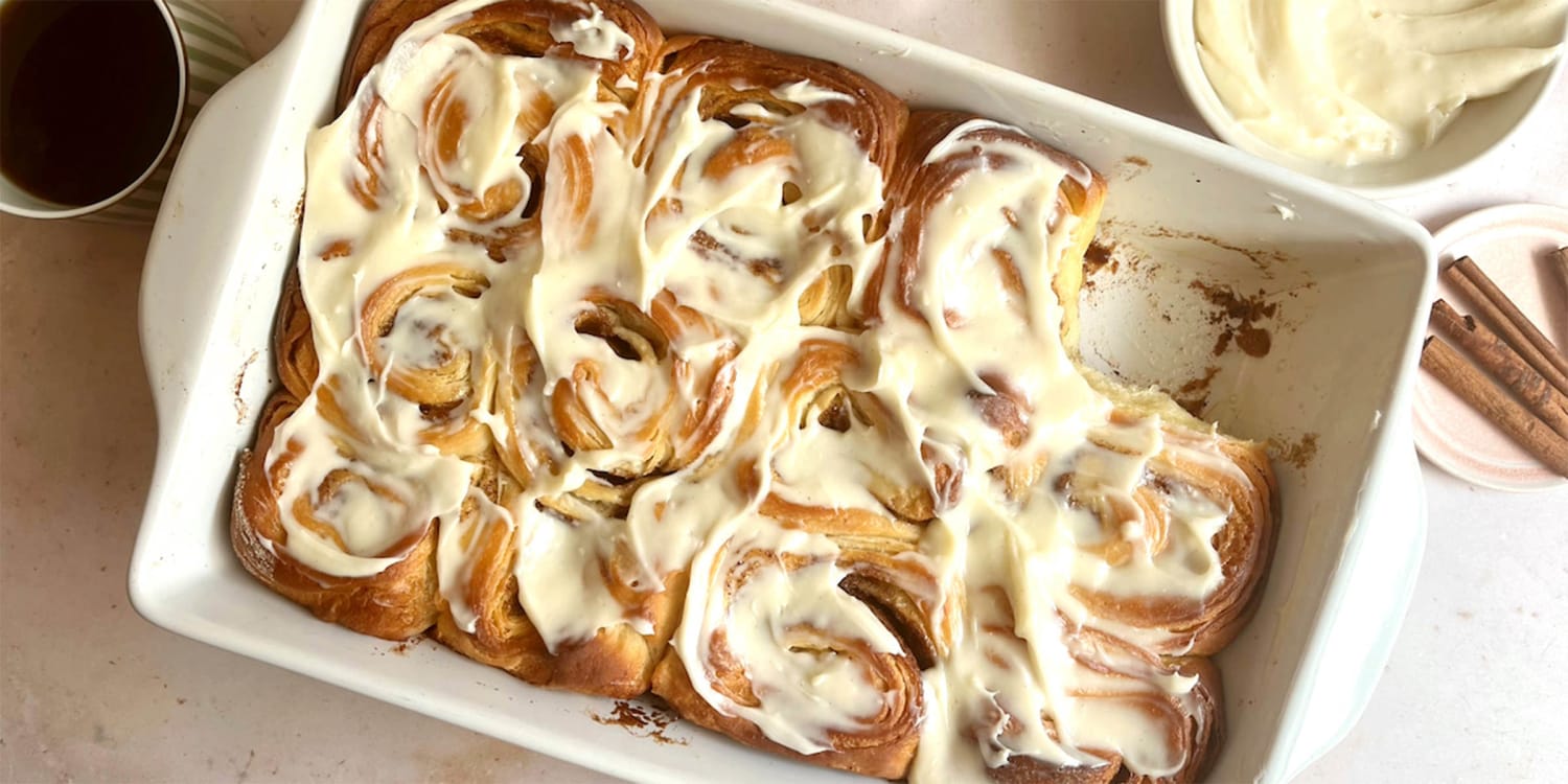 Dig into these swirly twirly croissant cinnamon rolls