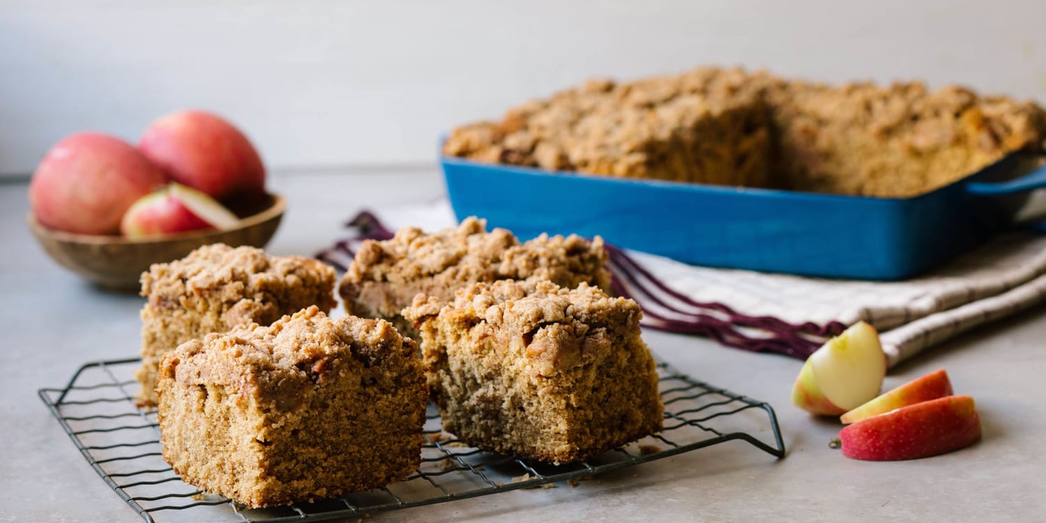 You need this apple crumb cake recipe for fall