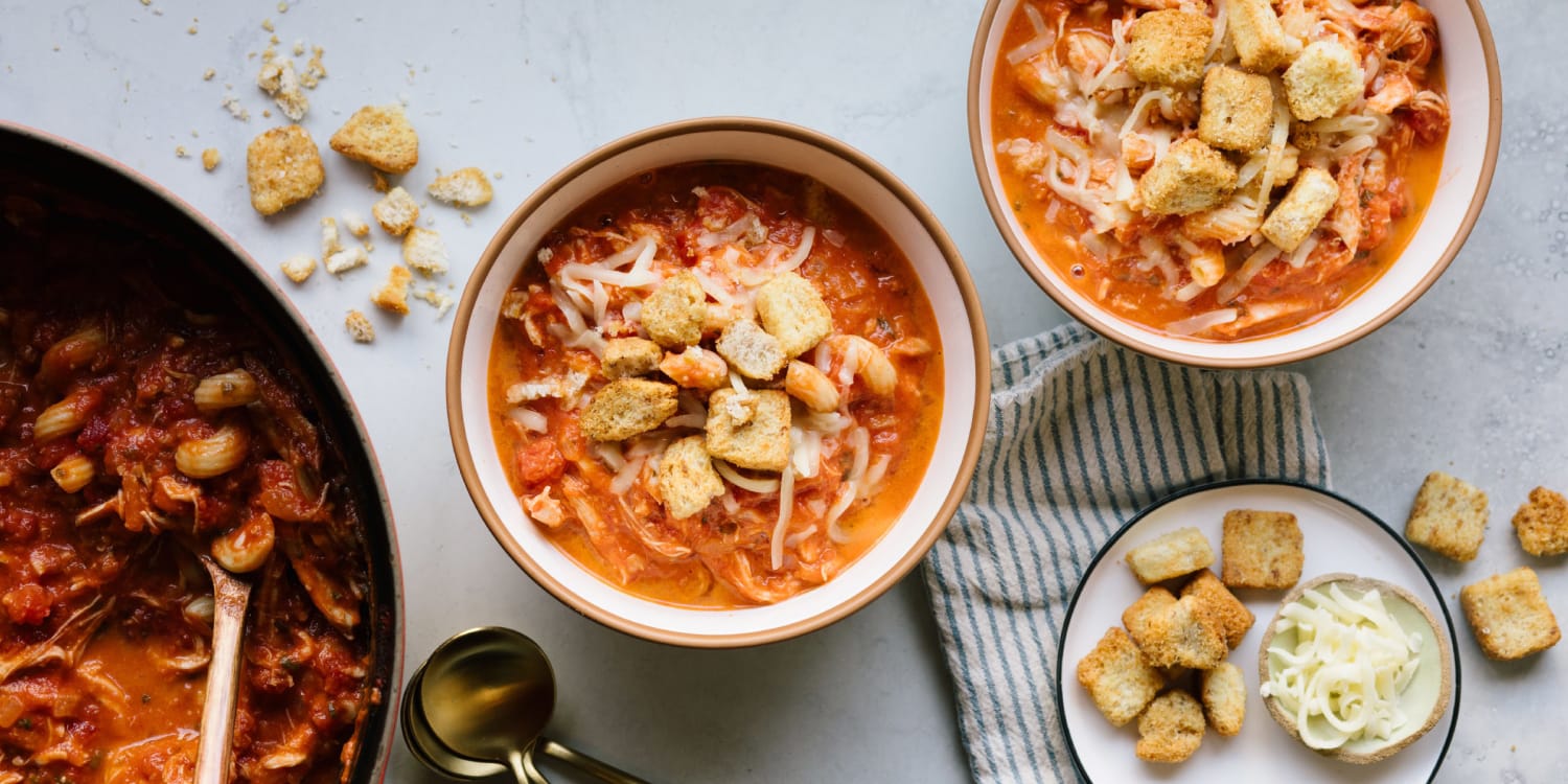 This chicken Parm soup is an easy cozy dinner