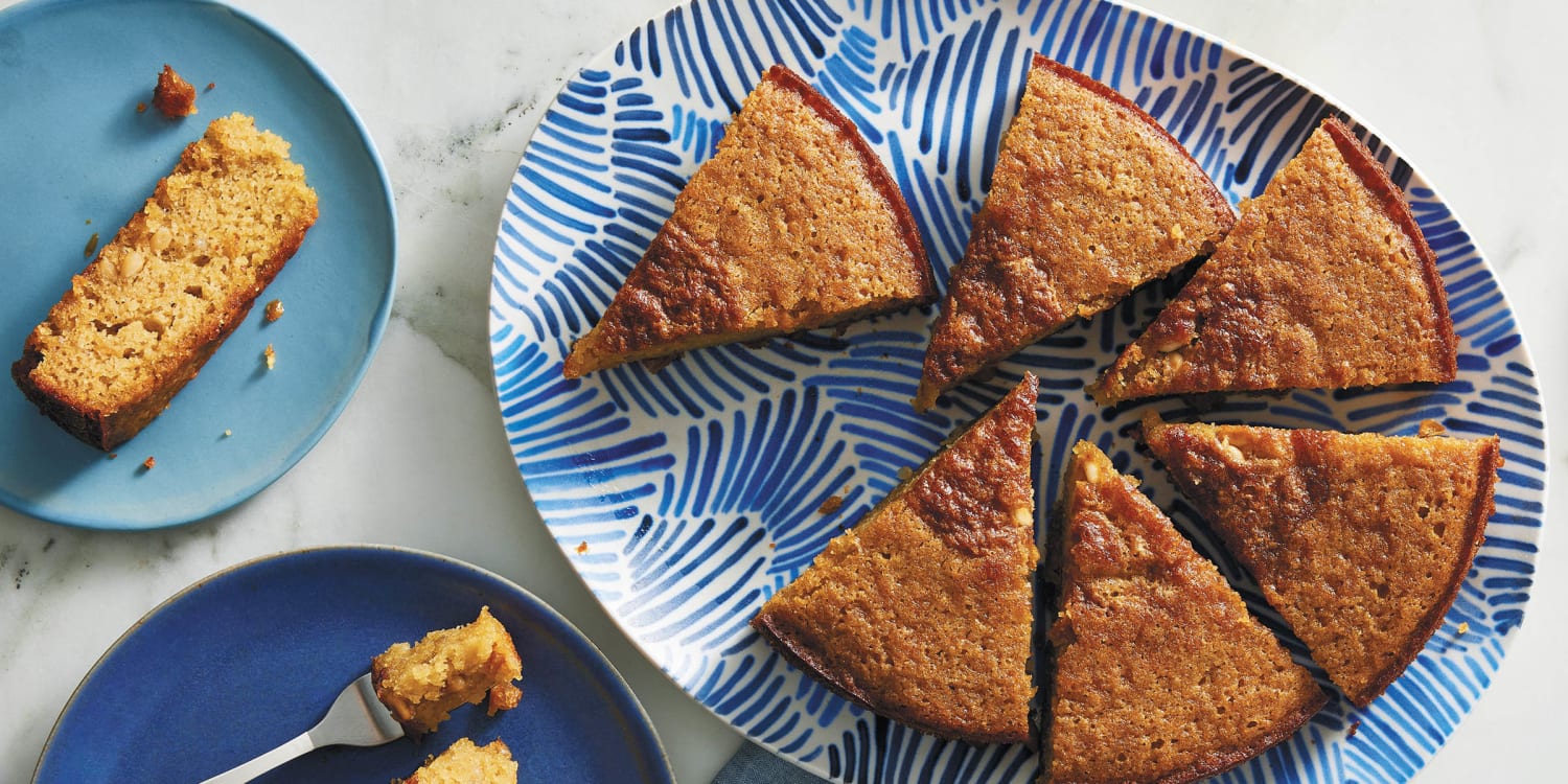 Jessica Seinfeld puts pine nuts, raisins and rum into her olive oil cake