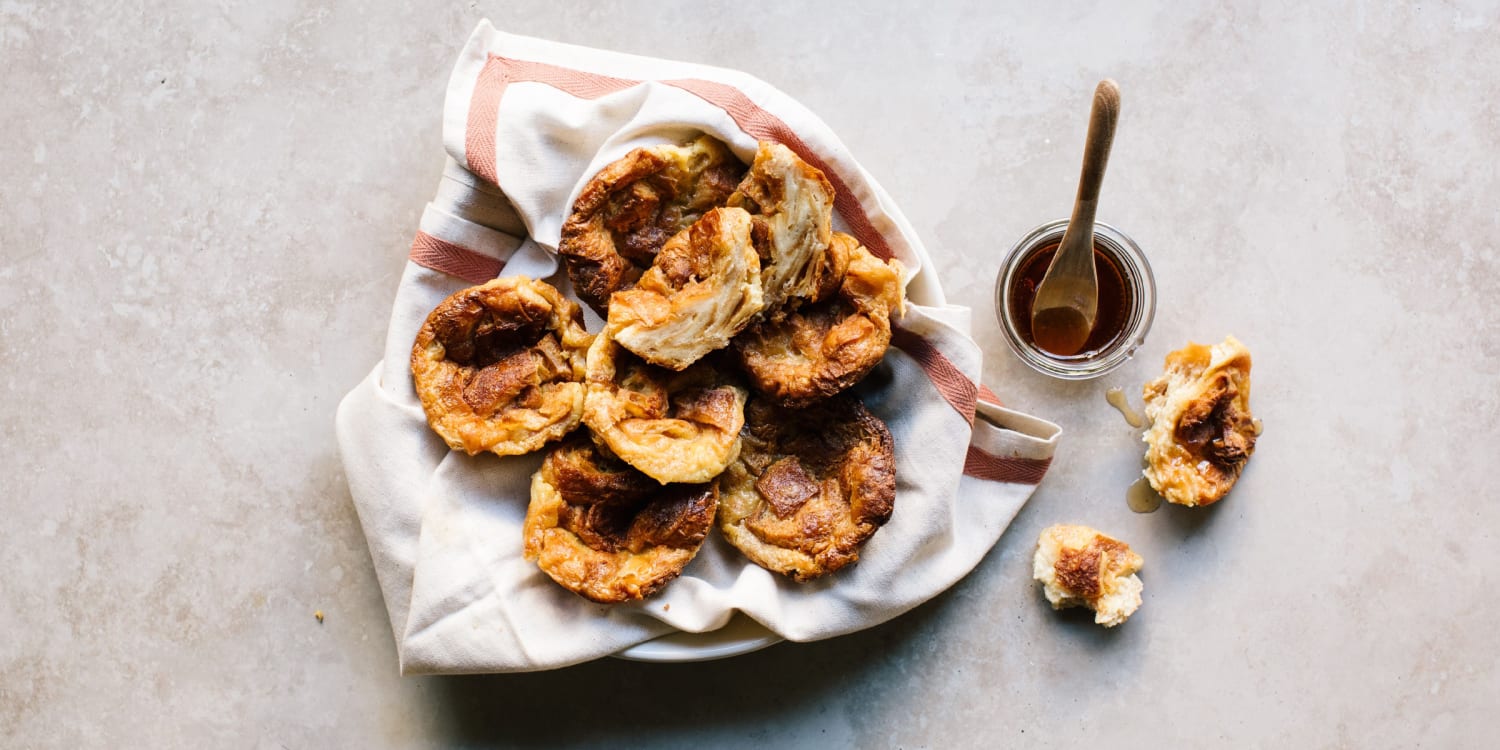 These cinnamon-sugar croissant bread pudding muffins are so dreamy