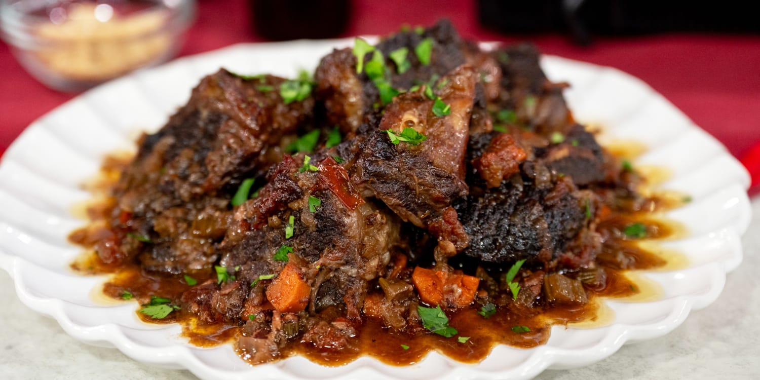 Nothing says winter dinner like a pot of braised short ribs