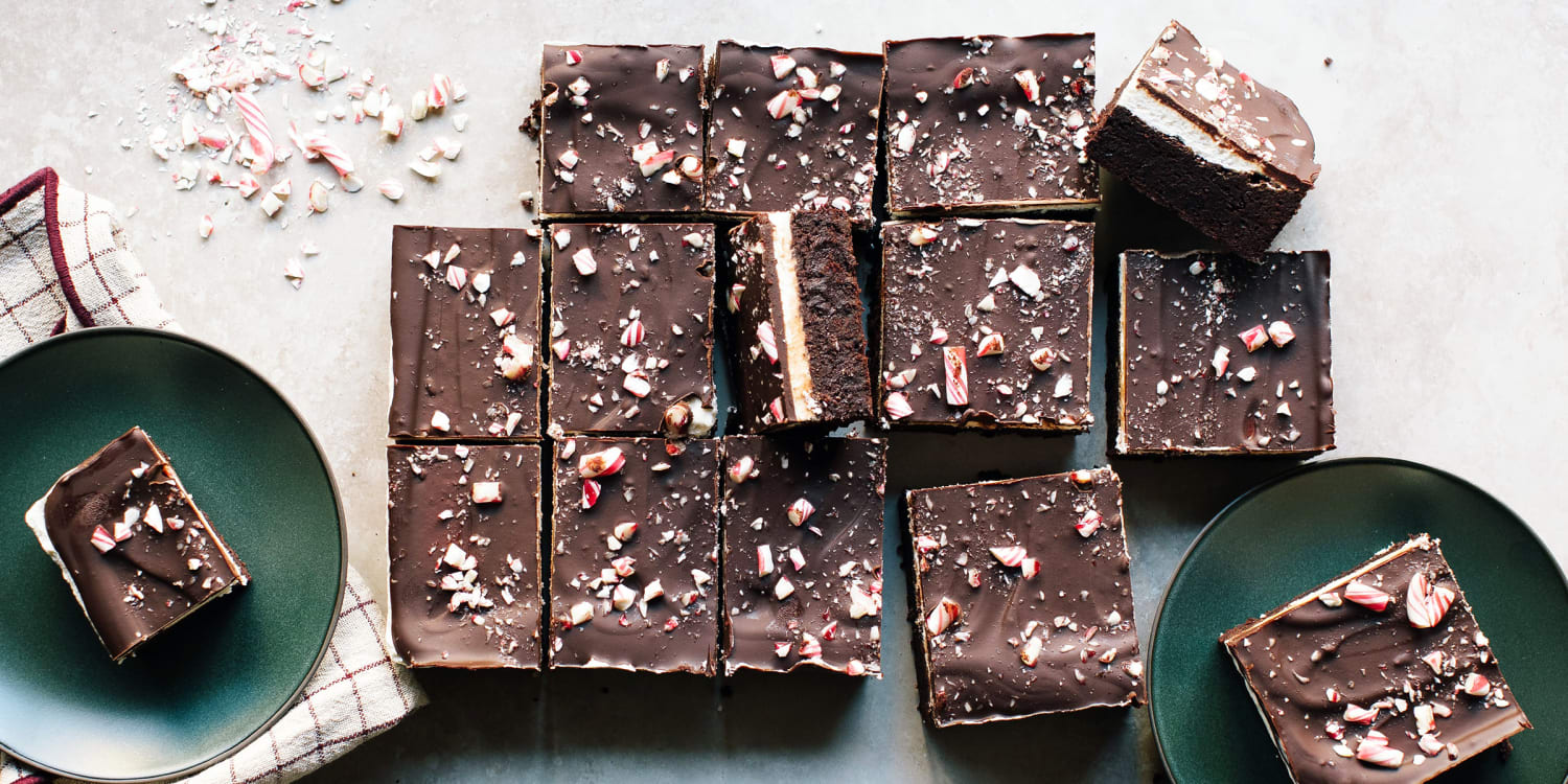 You need to make these peppermint brownies during the holidays