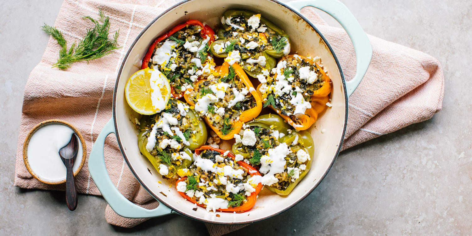 Make these spanakopita-inspired stuffed peppers for dinner