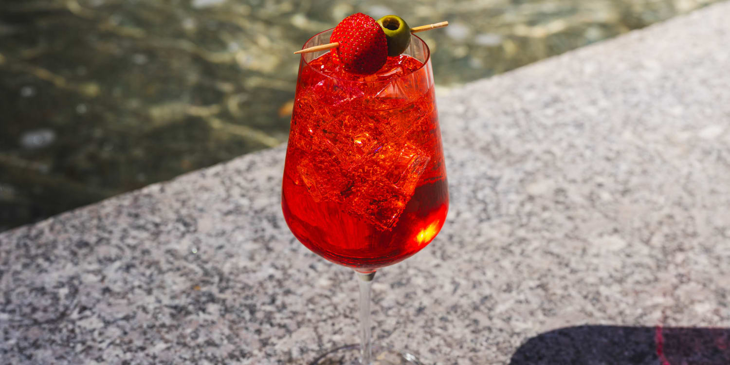This strawberry-rhubarb spritz is the perfect springtime sip