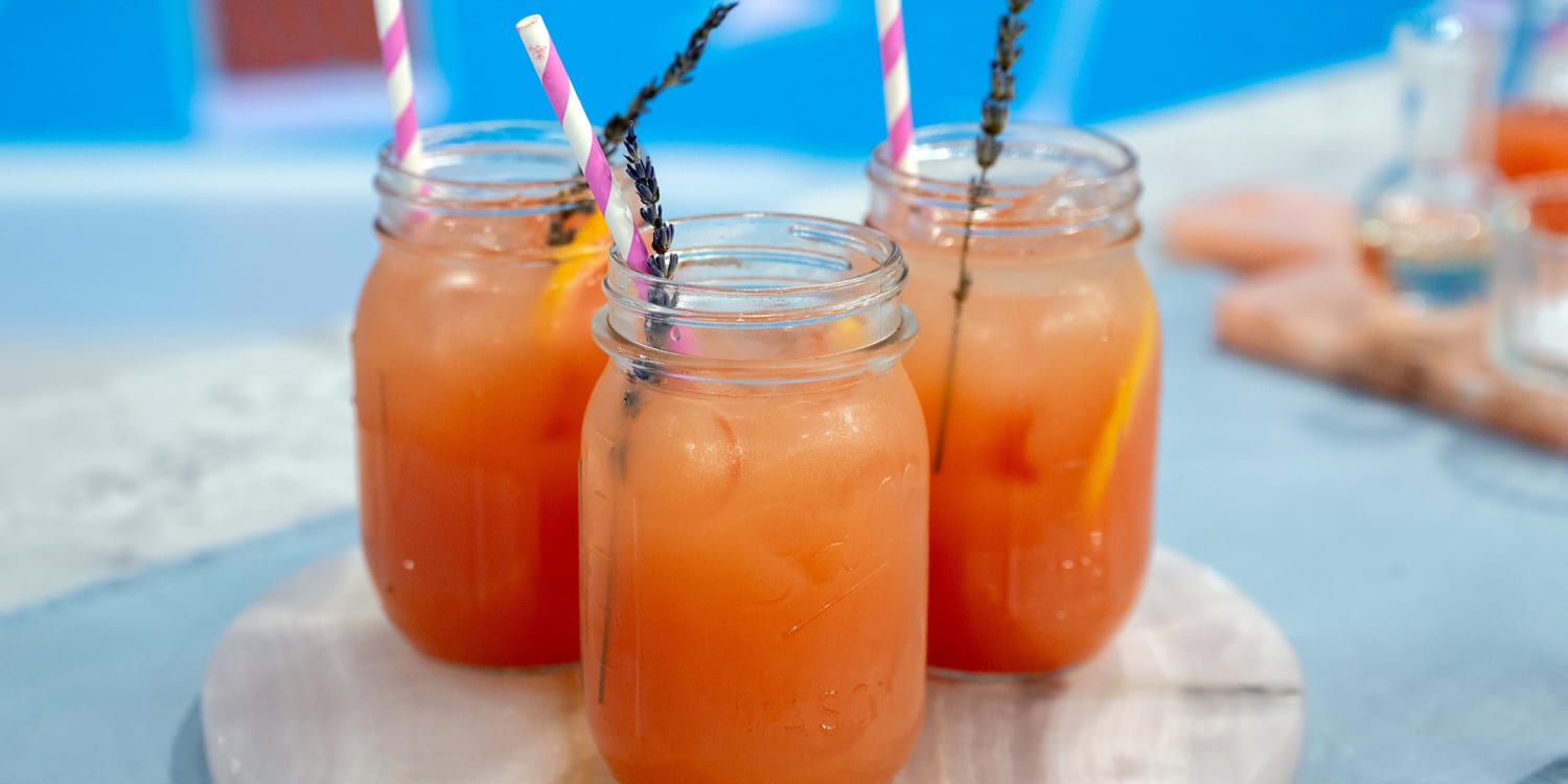 This sparkling grapefruit mocktail is like sunshine in a glass