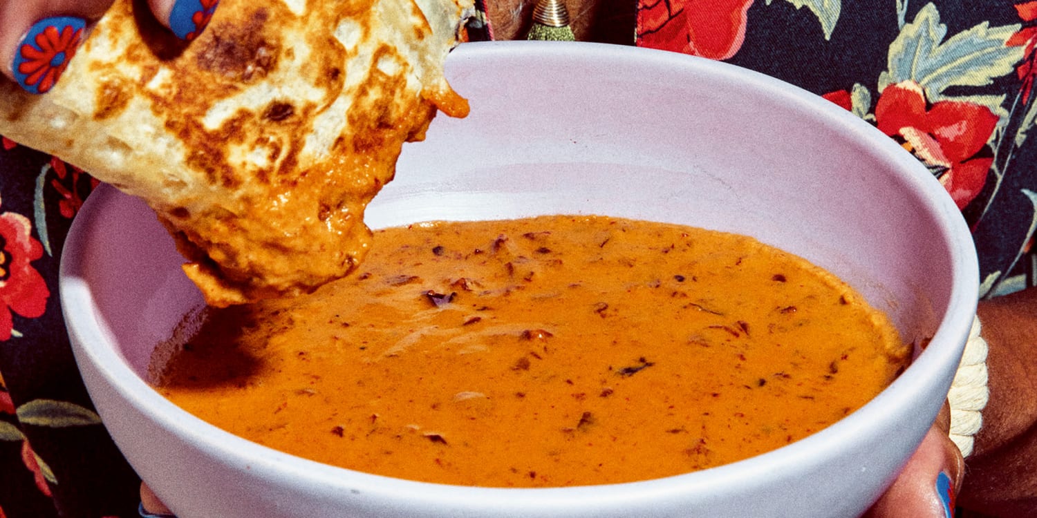 You're going to want to put this creamy chipotle salsa on everything