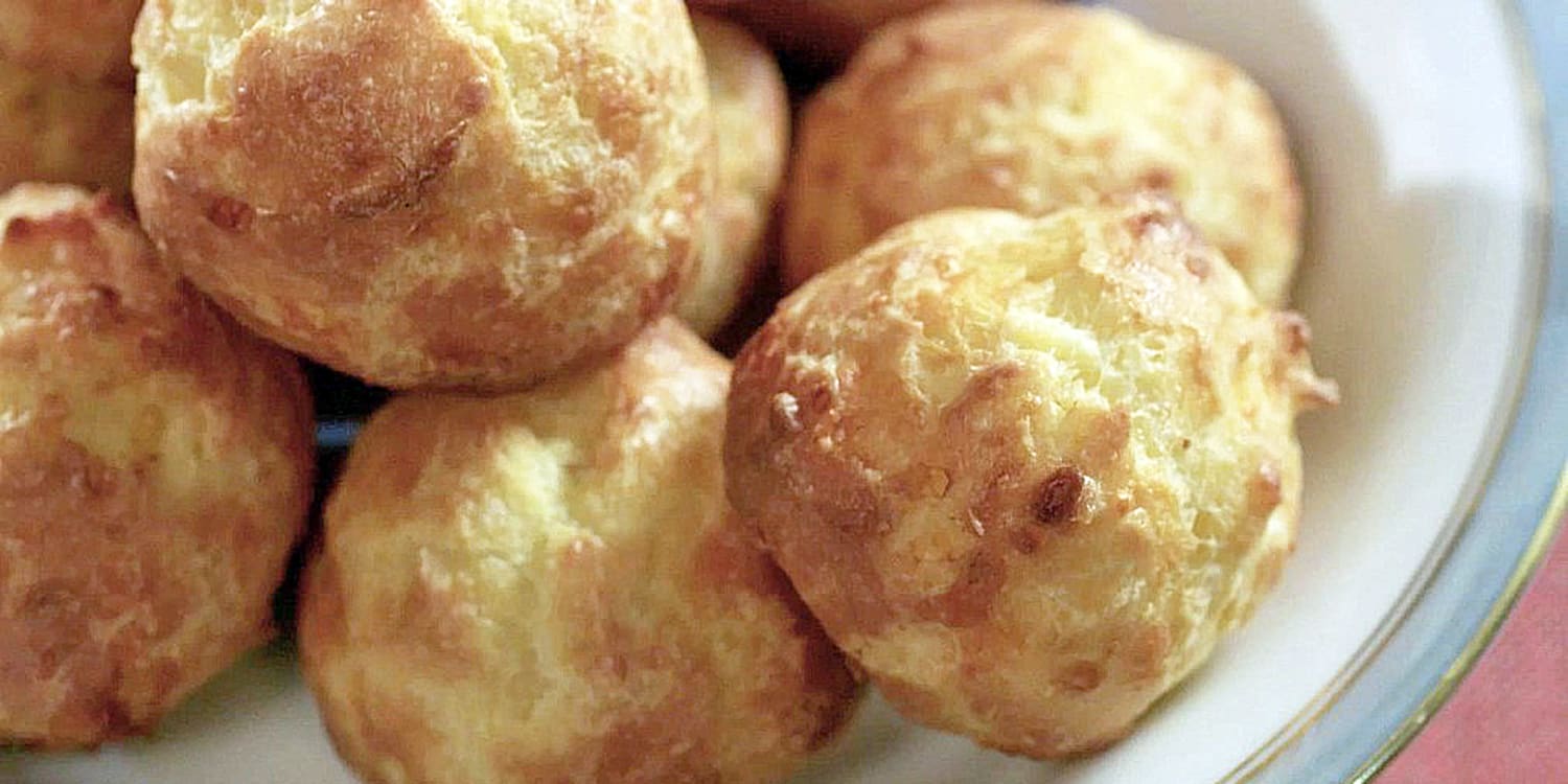 These cheddar cheese puffs make the most simple and satisfying appetizer