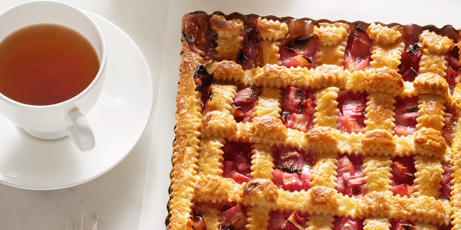 Martha Stewart's Rhubarb Lattice Tart Is a Sweet Summer Showstopper