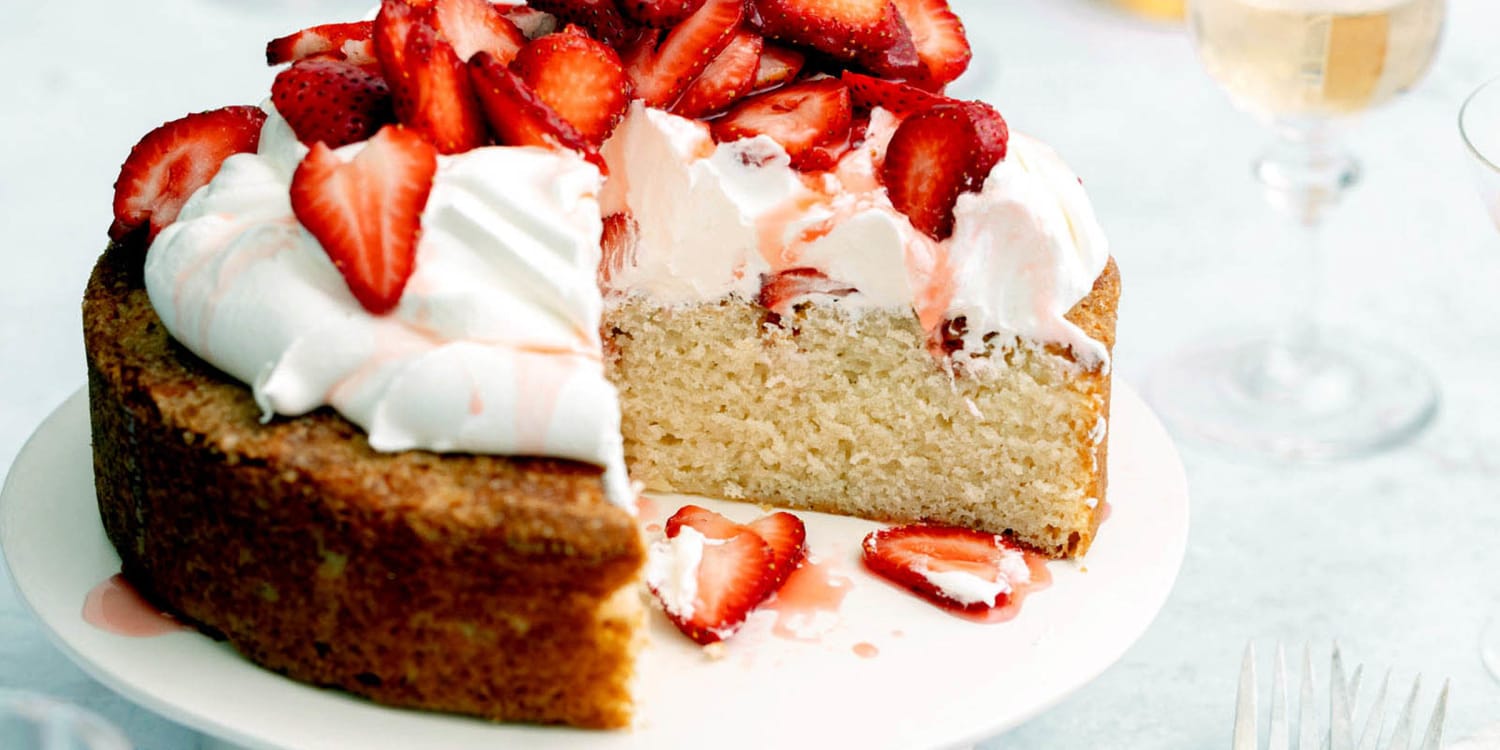 This Strawberry Shortcake Cake Is the Sweetest Summer Crowd-Pleaser