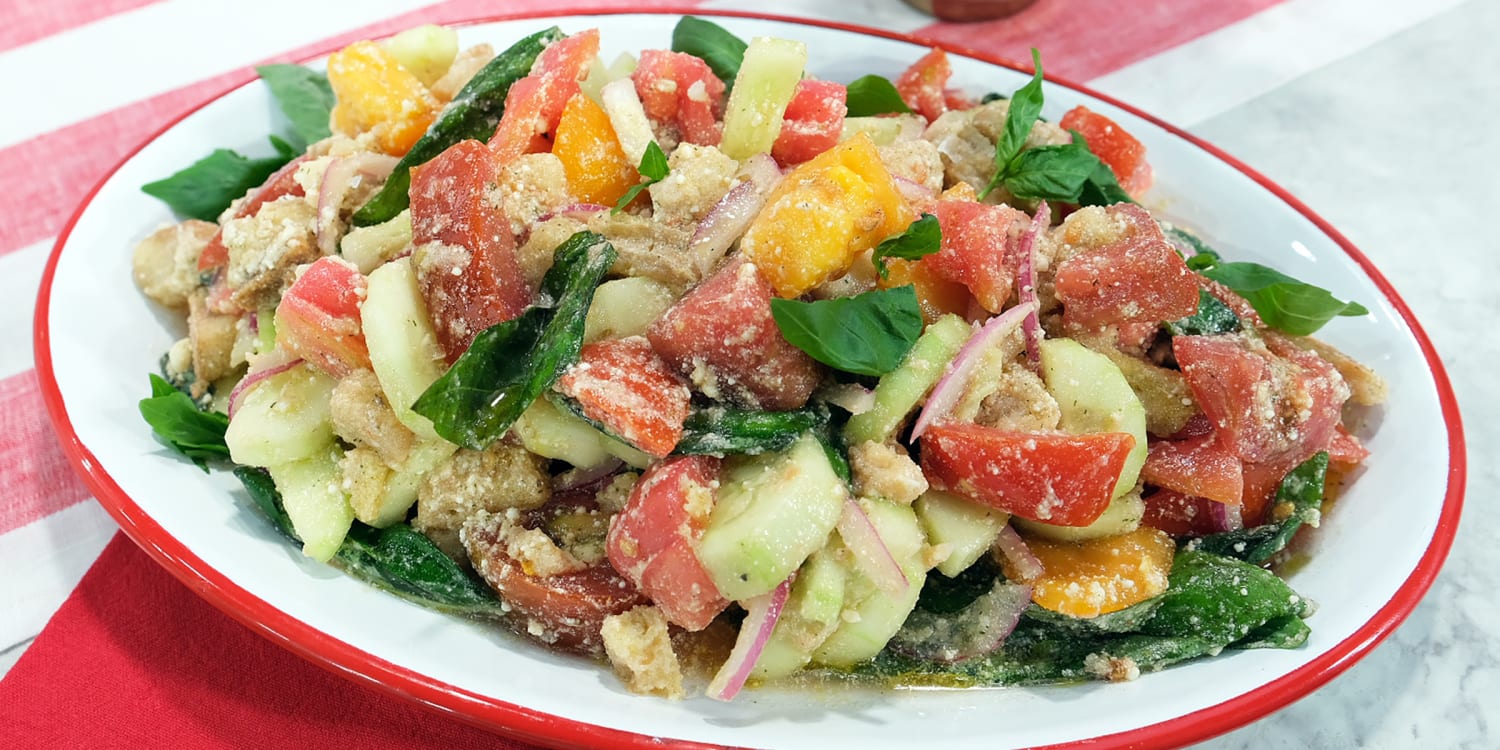 This Zesty Tomato and Cucumber Salad Will Liven up Your Spread