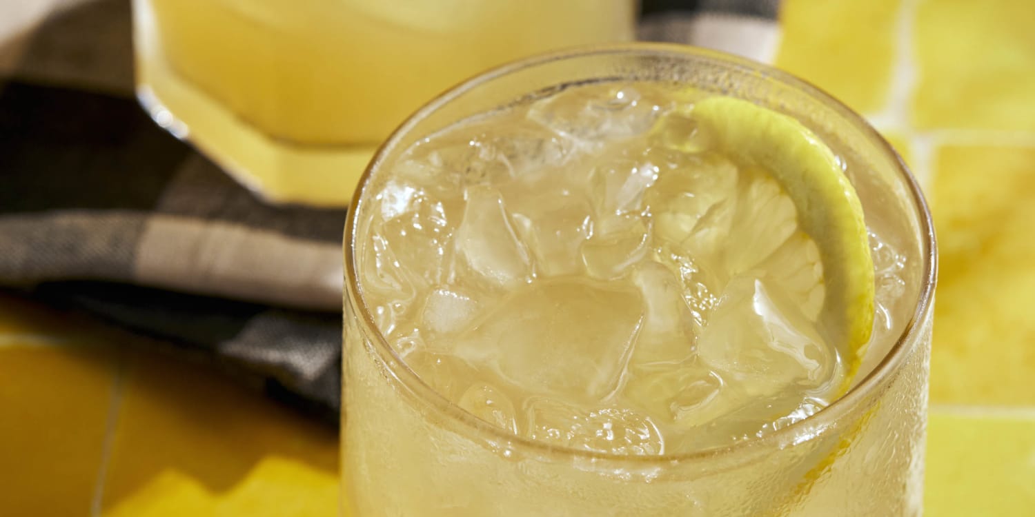 Terry Bradshaw's Bourbon Smash Recipe Is a Touchdown